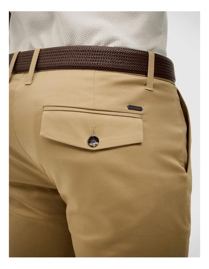 Bradley Stretch Chino in Rich Tan image 5