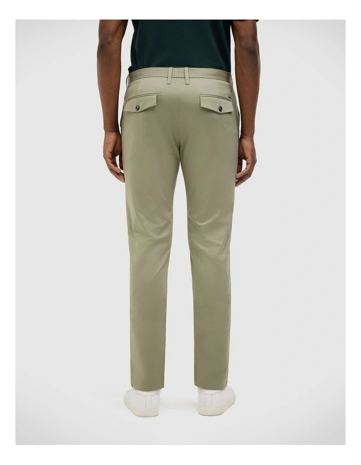 Bradley Stretch Chino in Light Khaki image 5