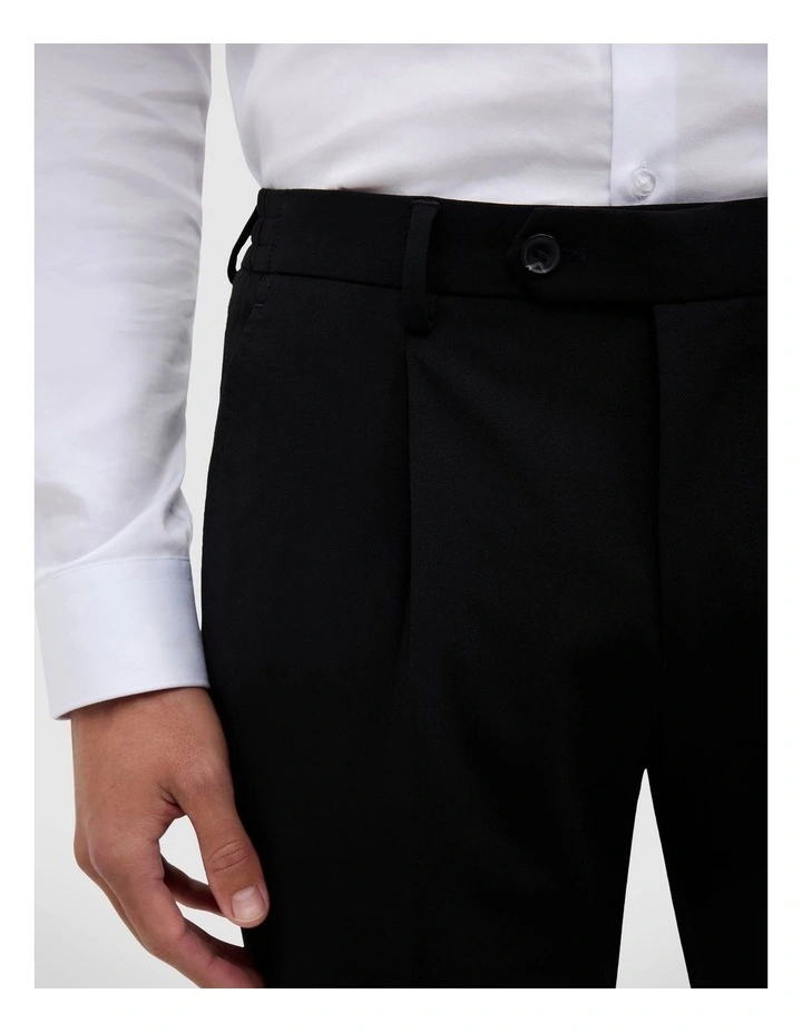 Jett Performance Tailored Pant in Black image 5