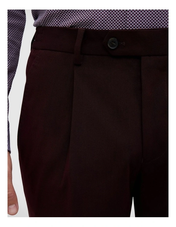 Jett Performance Tailored Pant in Burgundy image 5