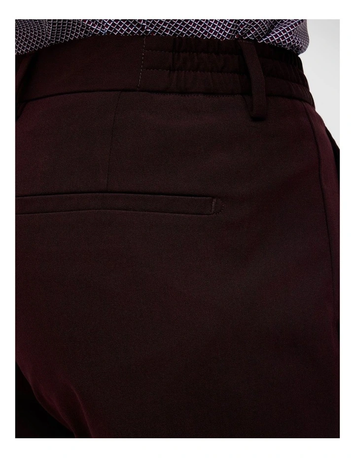 Jett Performance Tailored Pant in Burgundy image 7