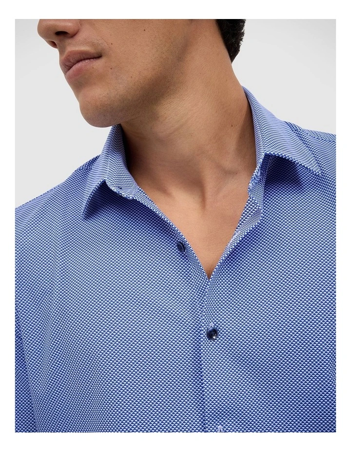 Kyle Performance Print Shirt in Blue image 4
