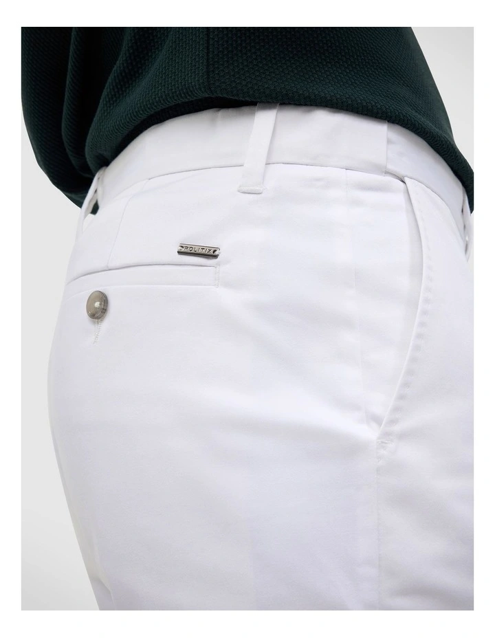 Fraser Comfort Waistband Shorts in White image 6