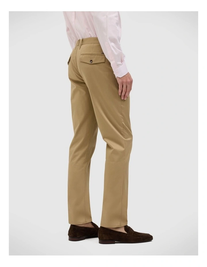 Tyler Comfort Stretch Chino in Tan image 4
