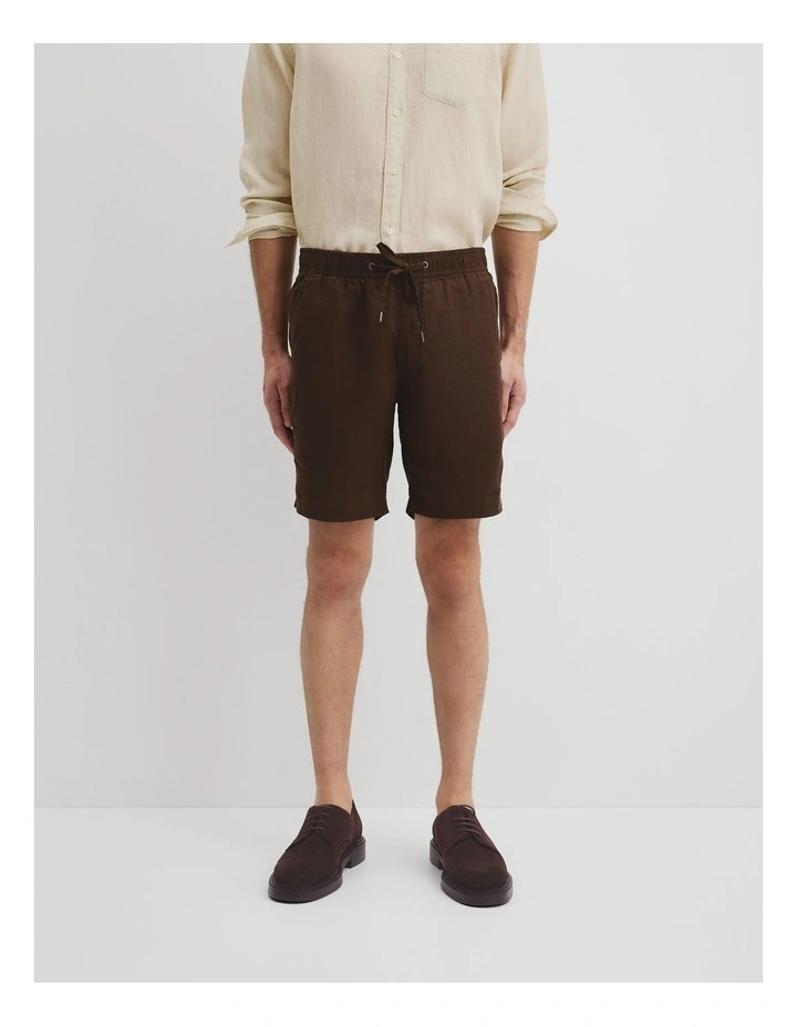 Organically Grown Linen Drawcord Short in Fudge image 2