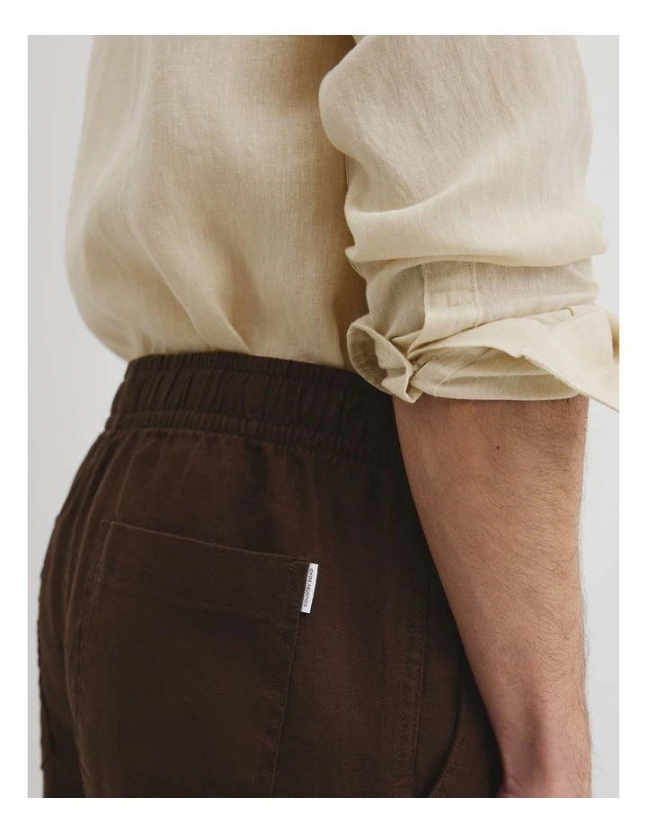 Organically Grown Linen Drawcord Short in Fudge image 3