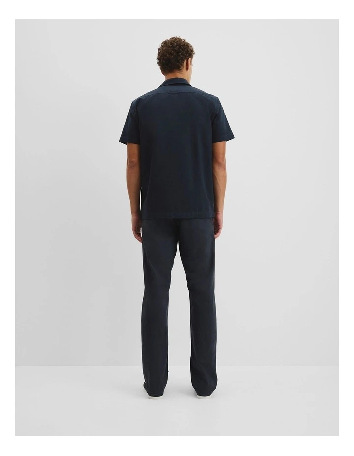 Short Sleeve Relaxed Good Earth Cotton Oxford Shirt in Navy image 4