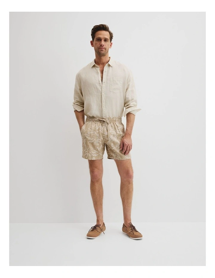 Organically Grown Linen Print 6" Drawcord Short in Taupe image 1