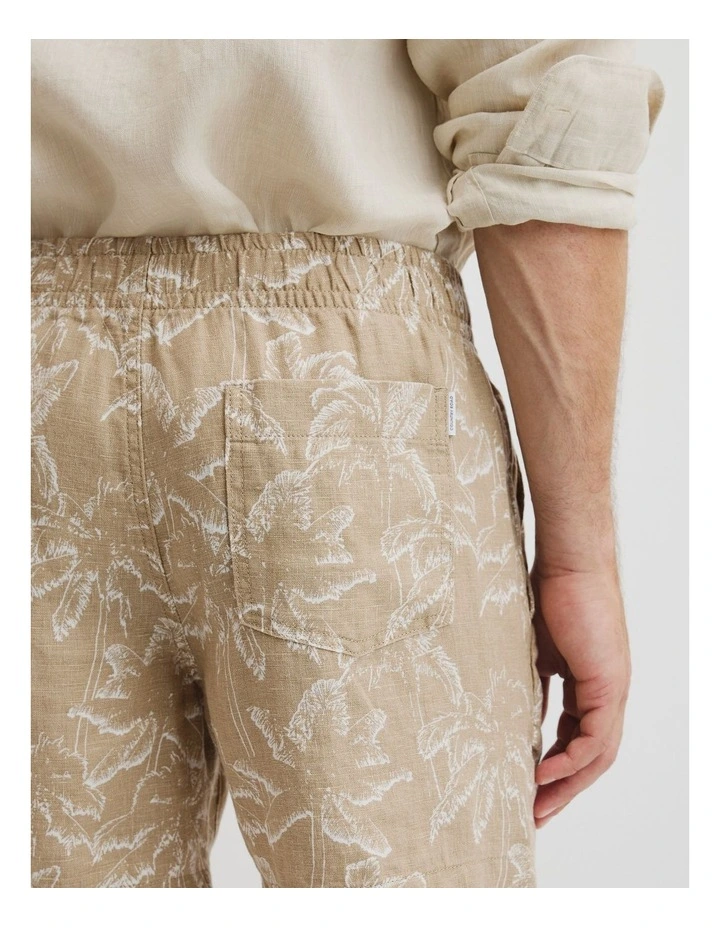 Organically Grown Linen Print 6" Drawcord Short in Taupe image 3