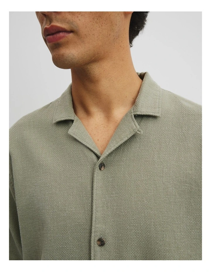 Short Sleeve Cotton Linen Basket Weave Shirt in Moss image 2