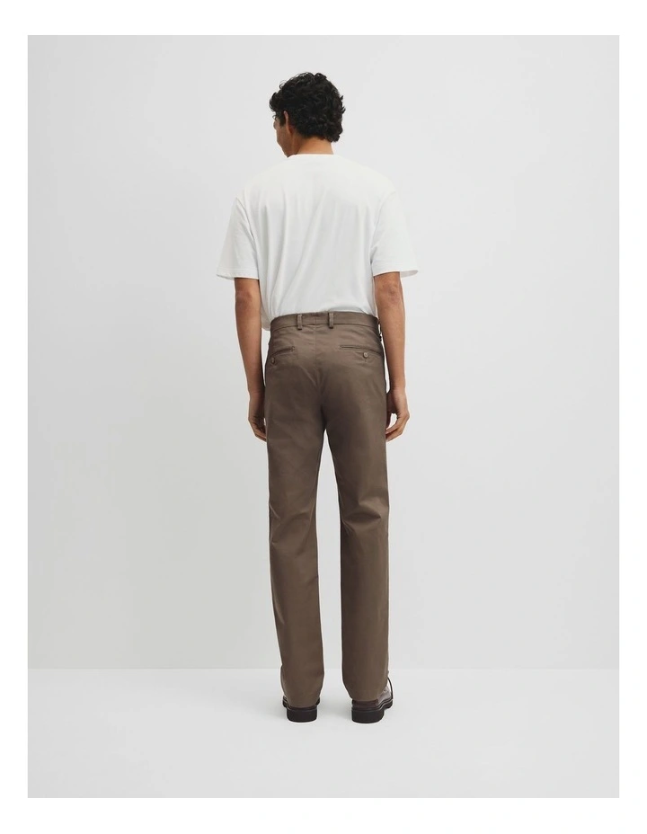 Regular Fit Travel Trouser in Mushroom image 5