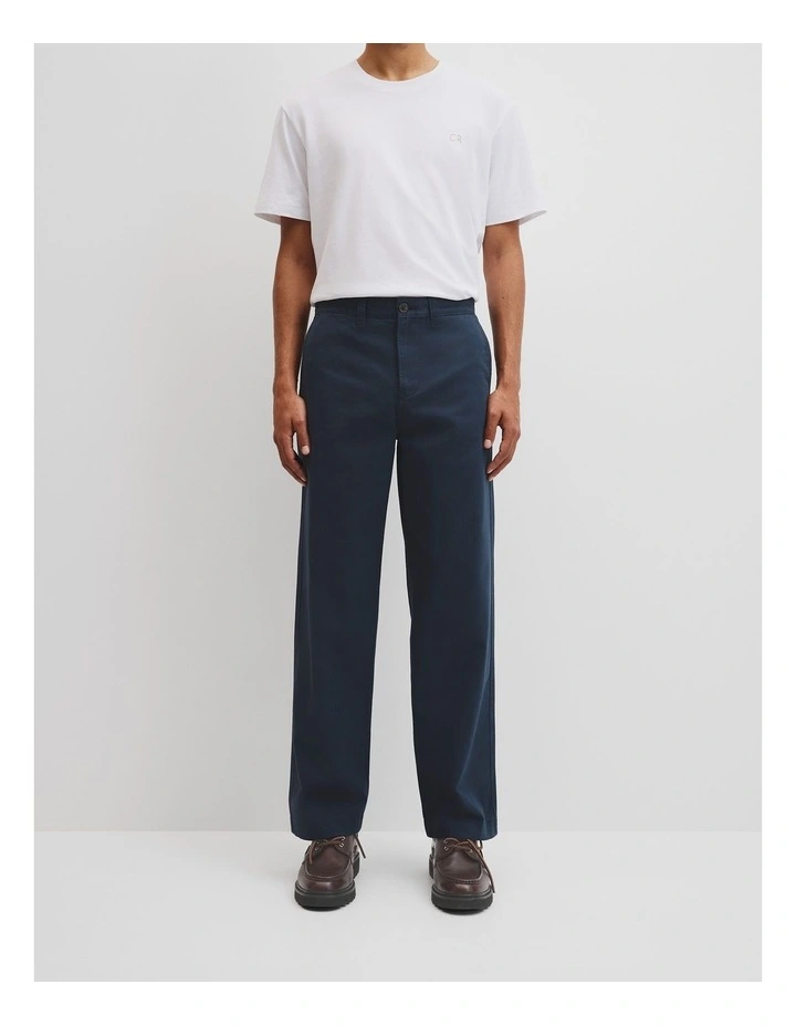 Relaxed Cot Twill Pant in Navy image 2