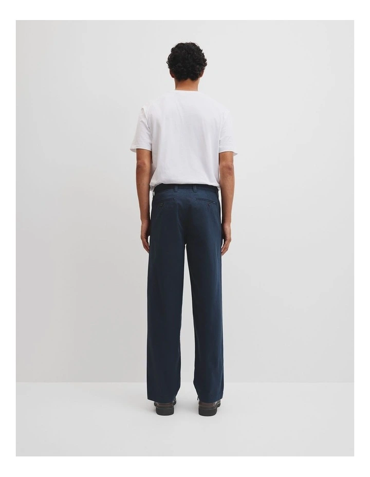 Relaxed Cot Twill Pant in Navy image 4
