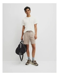 Athleisure Short in Taupe