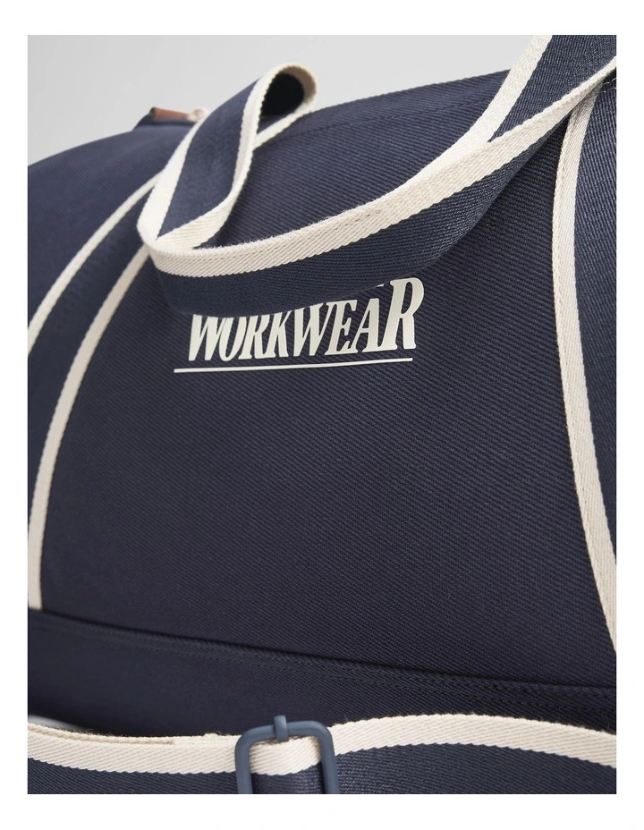 Carter Duffle Bag in Navy image 3