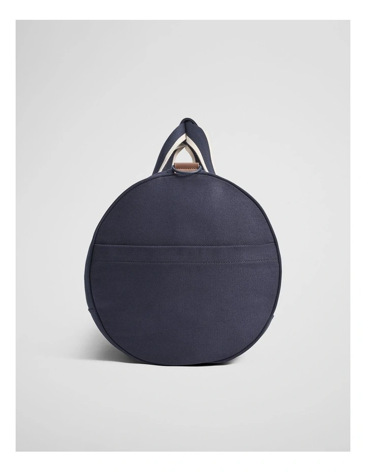Carter Duffle Bag in Navy image 5
