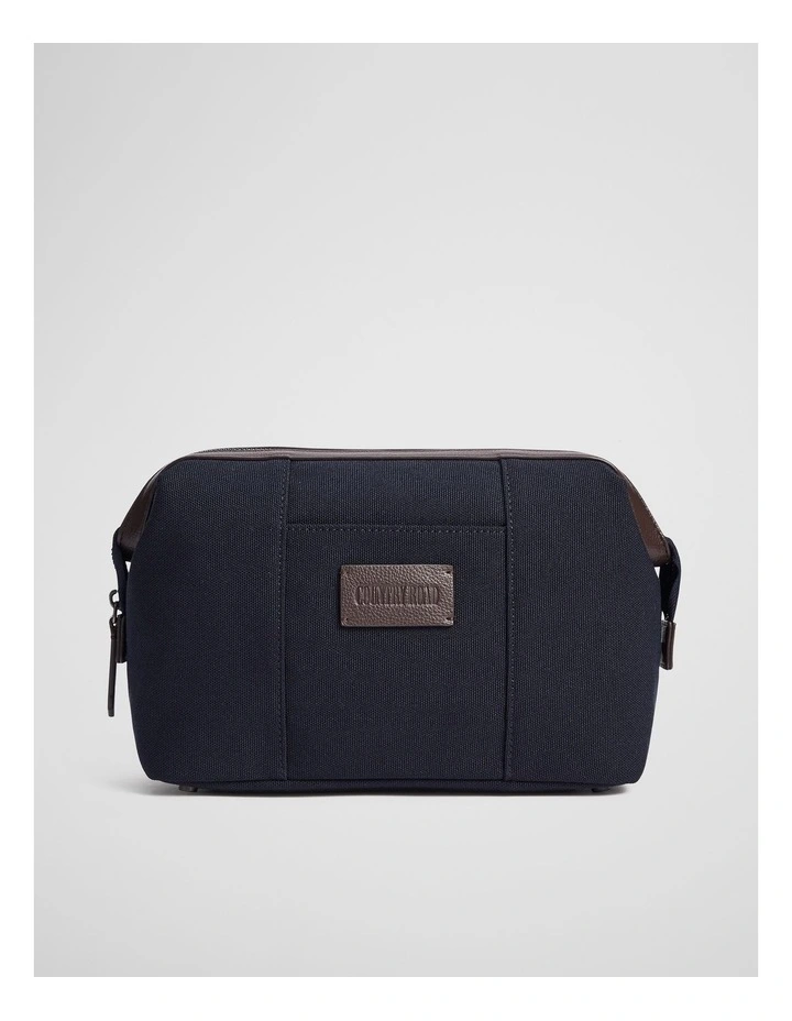 Hudson Washbag in Navy image 1