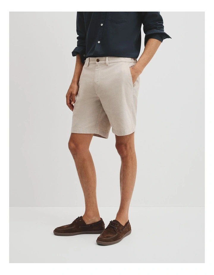 Cotton Linen Stretch Textured Short in Stone image 4