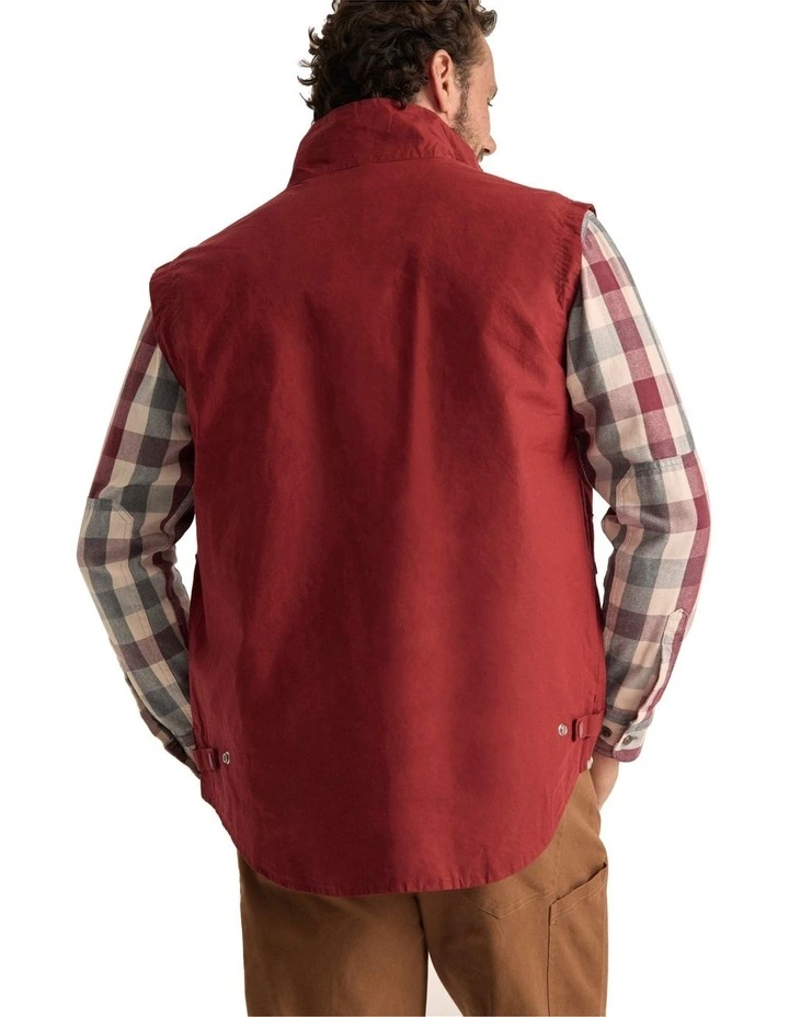 3Vem00015 Lightweight Jumbuck Vest in Red image 3