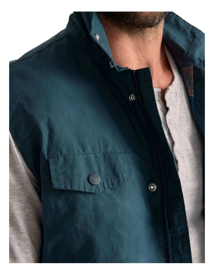 3Vem00015 Lightweight Jumbuck Vest in Marine image 5