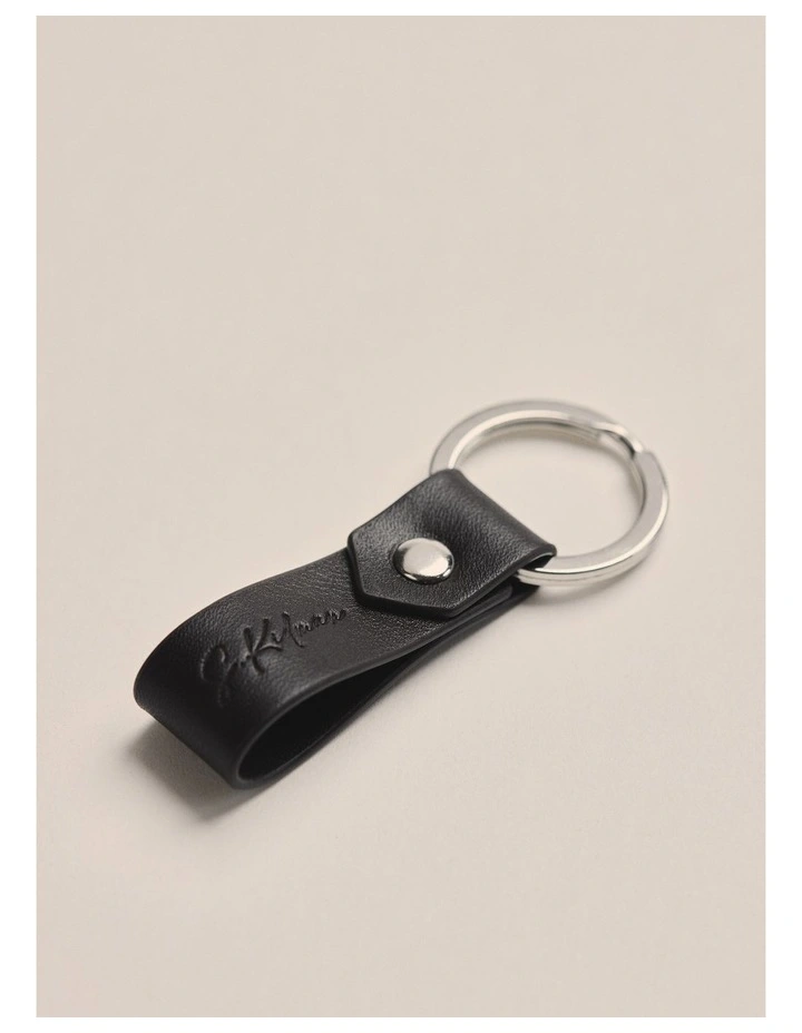 Gunnee K0030CHE Key Fob in Chestnut image 1