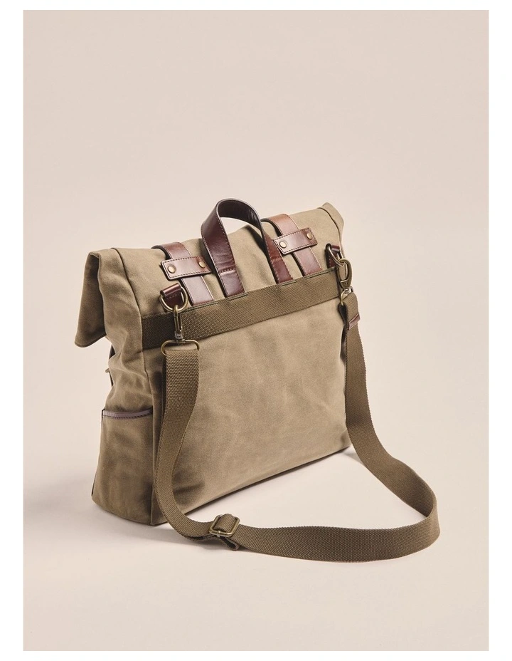 Lockyer Bag in Moss image 3