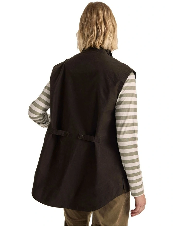 Light Weight Jumbuck Vest in Heriatge Brown image 2