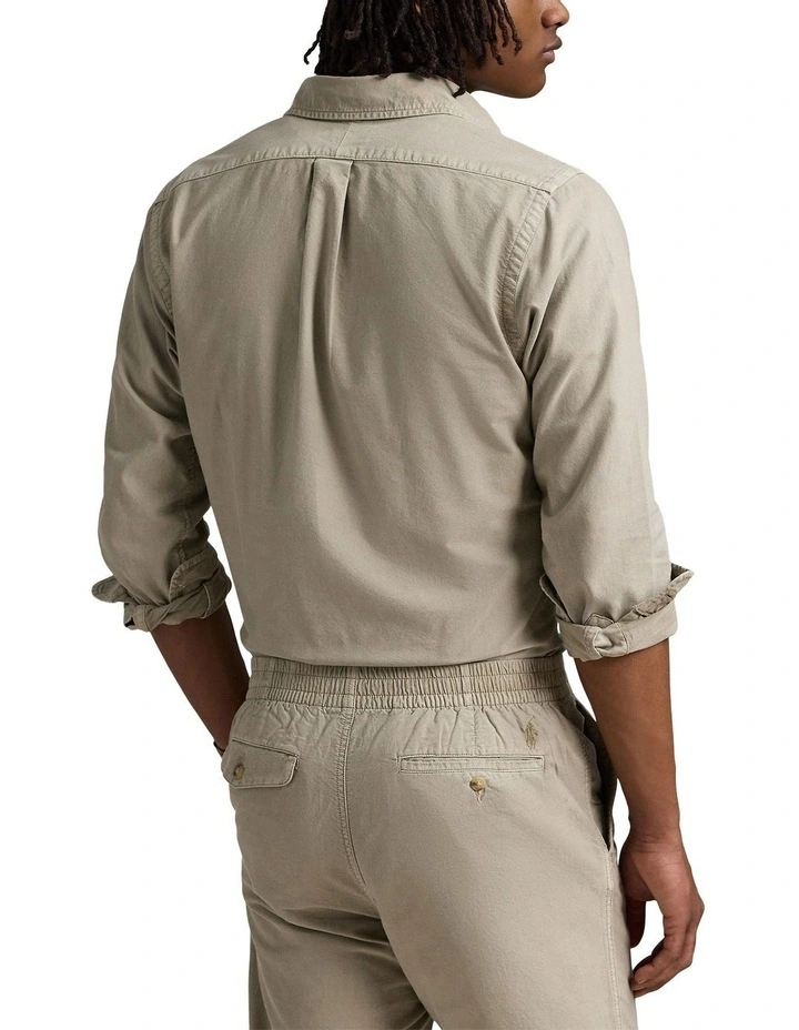 Classic Fit Mineral-Dyed Oxford Shirt in Green image 2
