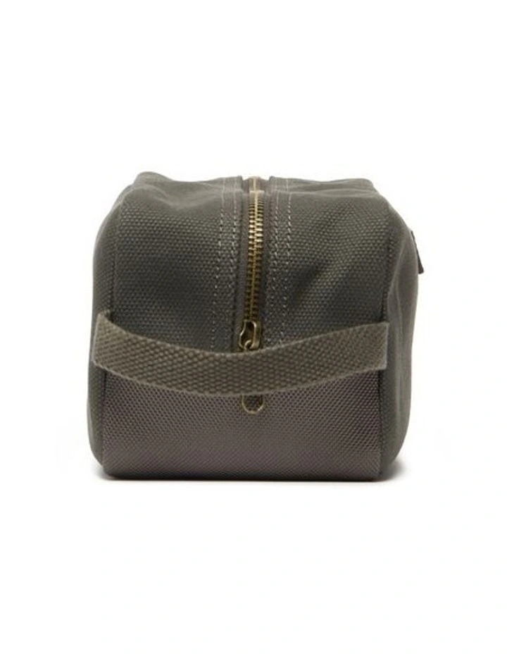 Ponsonby Wash Bag in Forest image 3