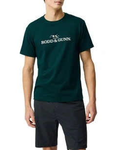 The Logo Tee 2.0 in Bottle Green