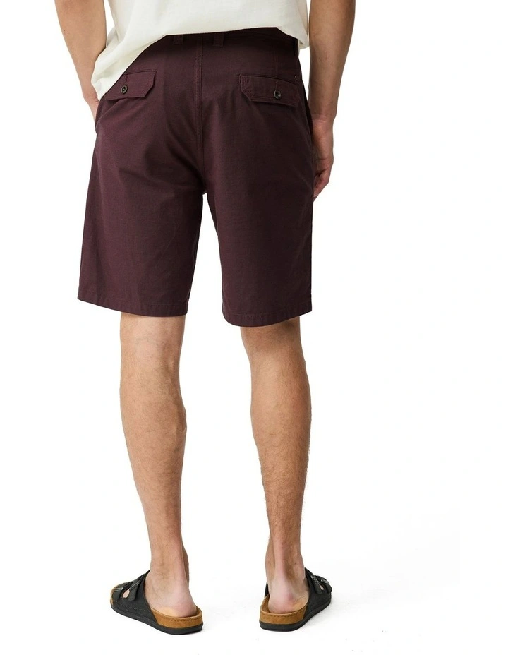The Gunn 9 Short in Oxblood image 3