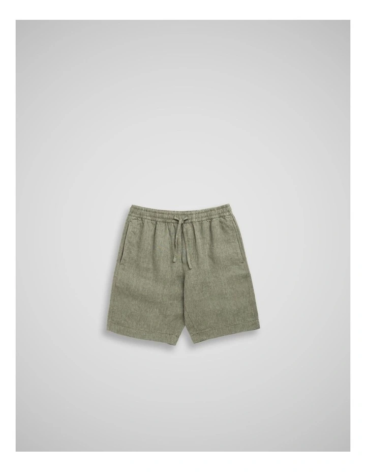 Linen 9" Resort Short in Kelp image 4