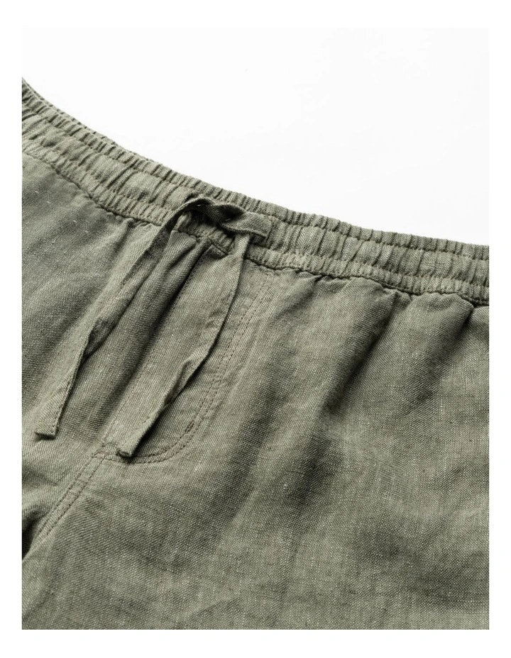 Linen 9" Resort Short in Kelp image 5