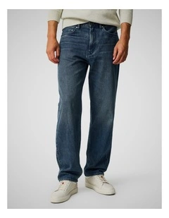 Dunearn Regular Leg Loose Fit Jeans in Washed Indigo