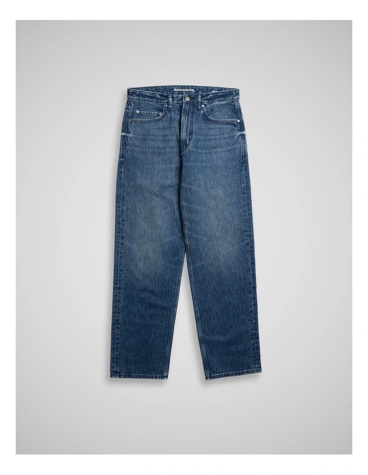 Dunearn Regular Leg Loose Fit Jeans in Washed Indigo image 4