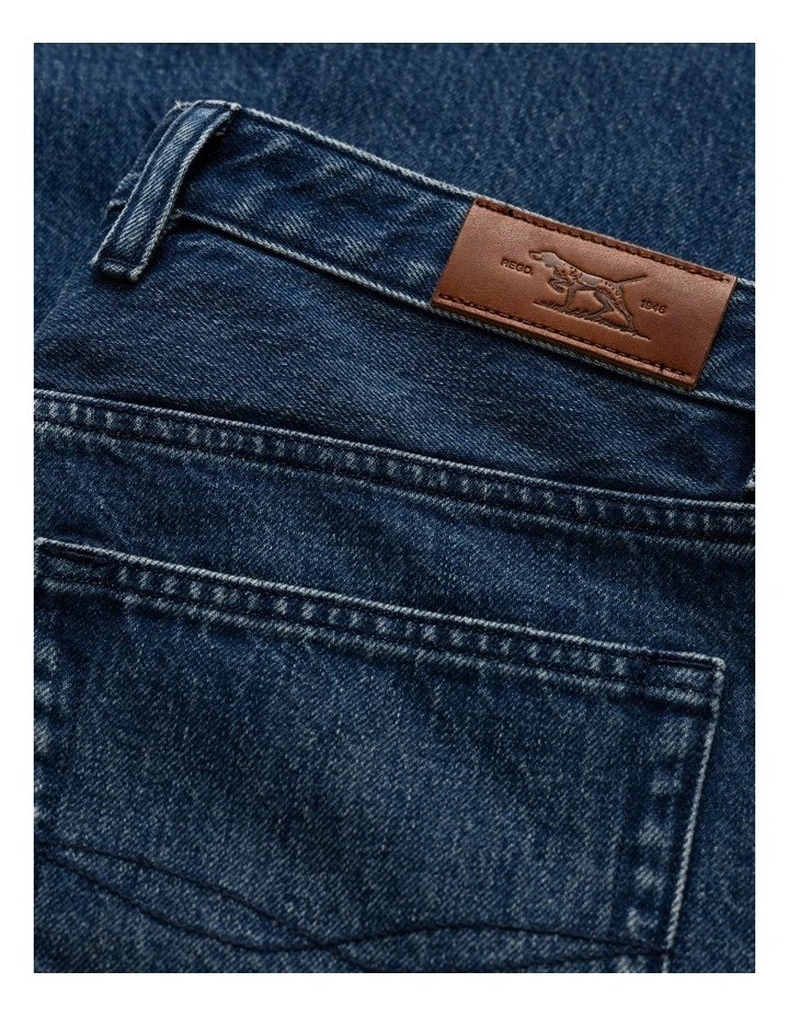 Dunearn Regular Leg Loose Fit Jeans in Washed Indigo image 7