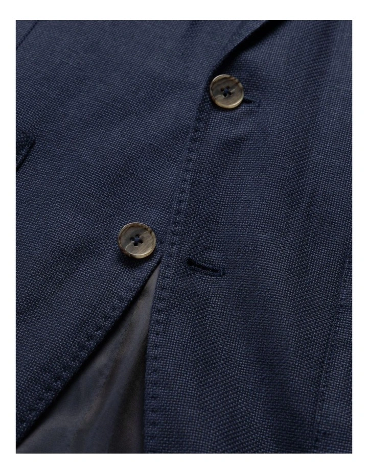The Cascades Sports Fit Jacket in Midnight image 5