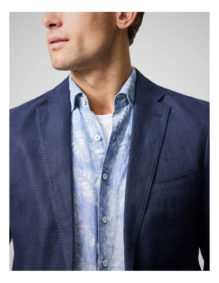 The Cascades Sports Fit Jacket in Midnight image 6