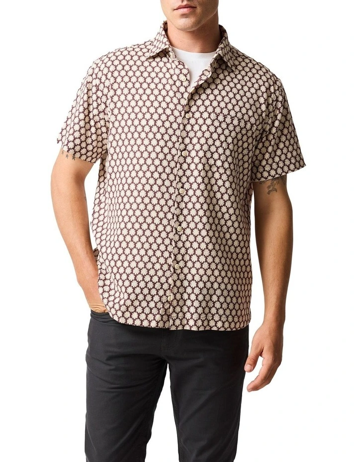 Nelson Creek Shirt in Burgundy image 1