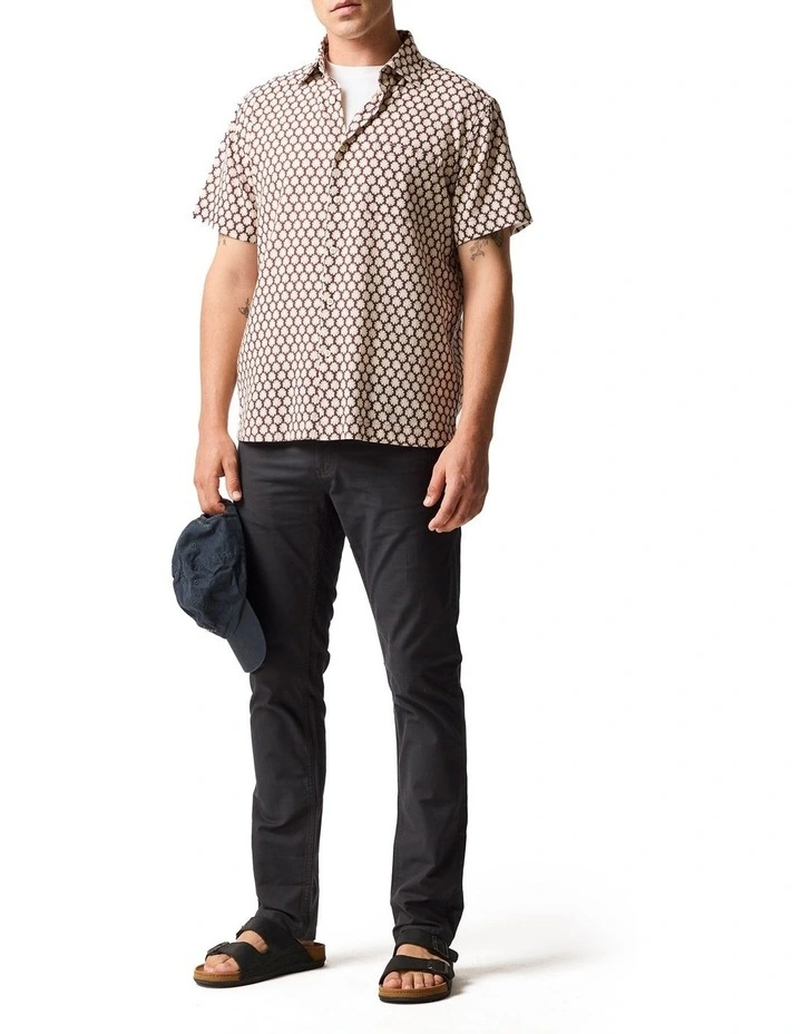 Nelson Creek Shirt in Burgundy image 2