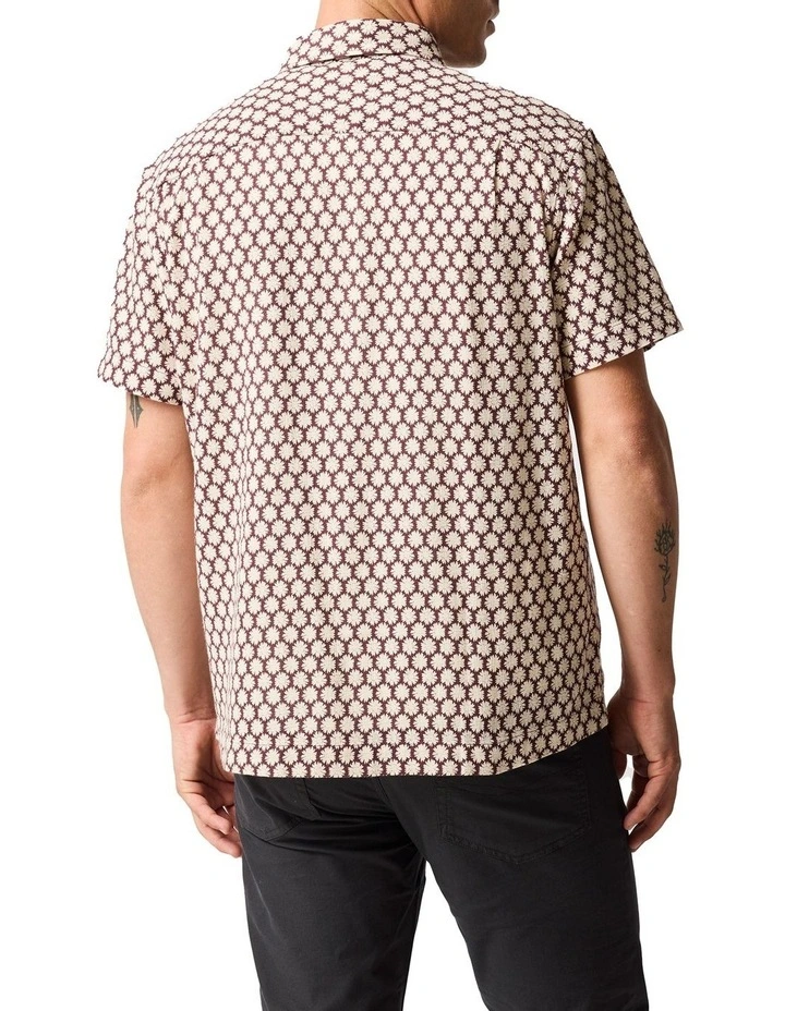 Nelson Creek Shirt in Burgundy image 3
