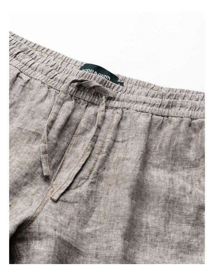 Cargo Resort Short in Mocha image 5