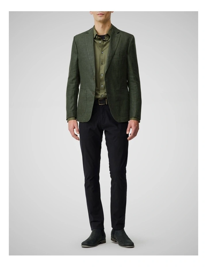 The Cascades Sports Fit Jacket in Bayleaf image 2
