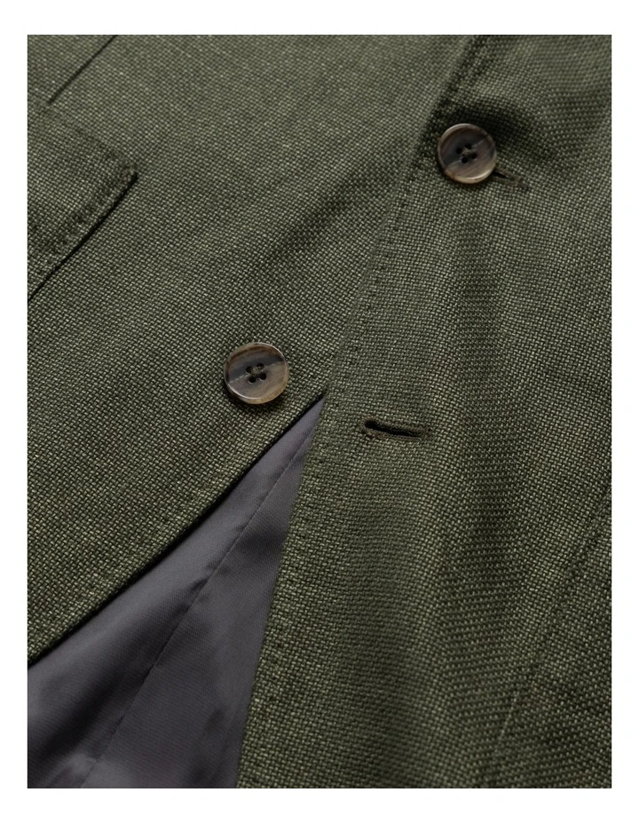 The Cascades Sports Fit Jacket in Bayleaf image 5