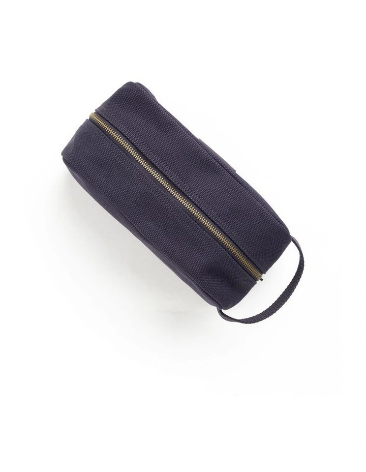 Ponsonby Wash Bag in Navy image 4