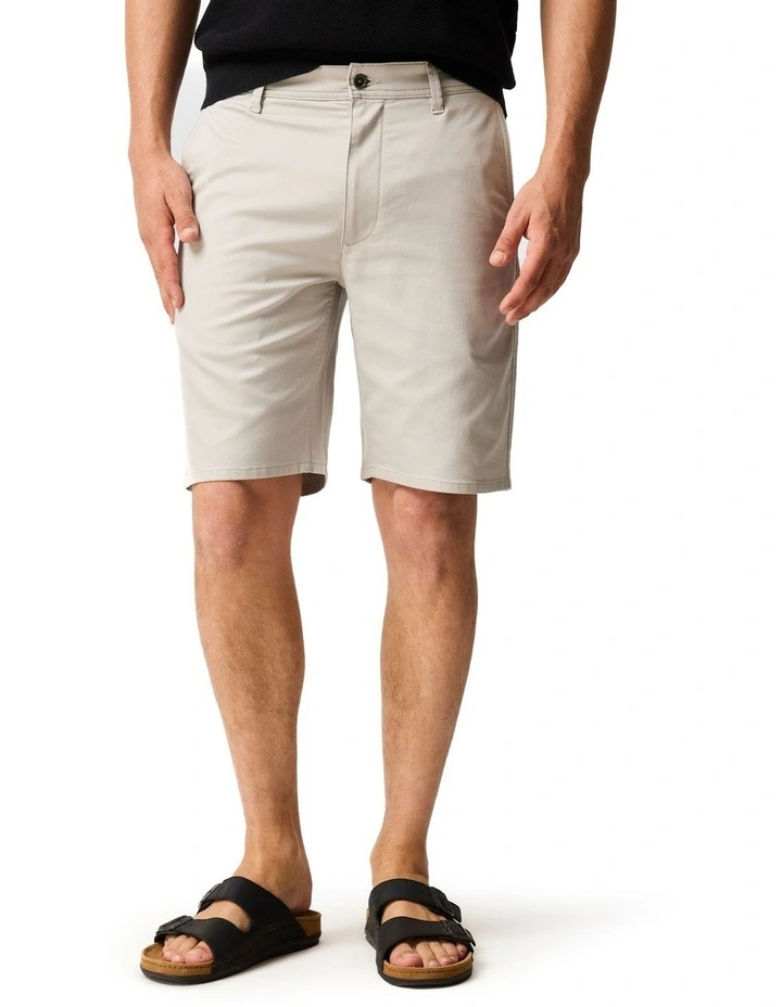 Tongariro Sports Fit 9 Short in Sand image 1