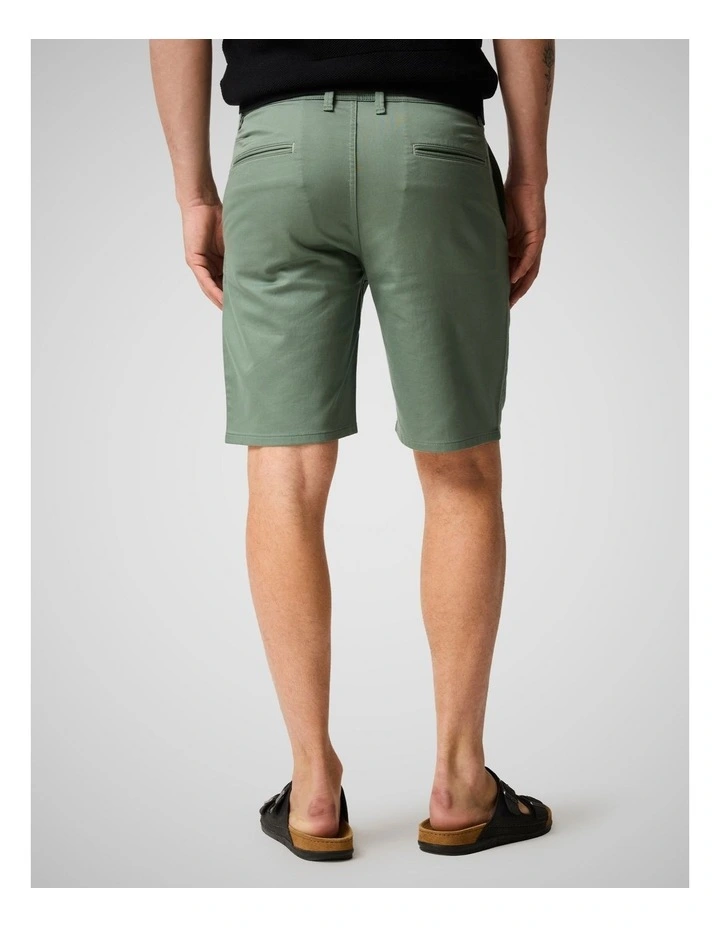 Tongariro Sports Fit 9 Inch Short in Evergreen image 3