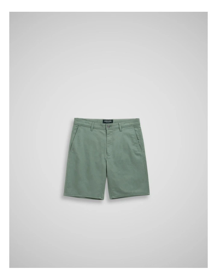 Tongariro Sports Fit 9 Inch Short in Evergreen image 4