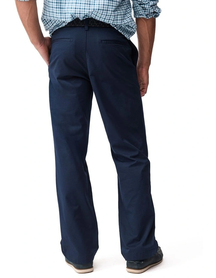 Glenham Relaxed Fit Pant in Navy image 3