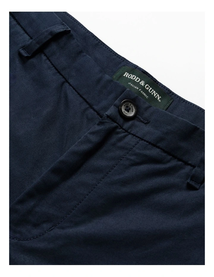 Glenham Relaxed Fit Pant in Navy image 5